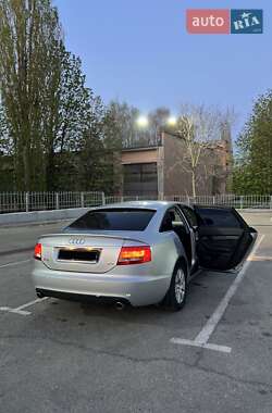 Седан Audi A6 2005 в 