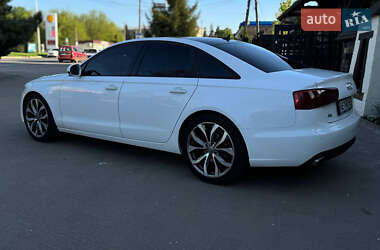 Седан Audi A6 2012 в 