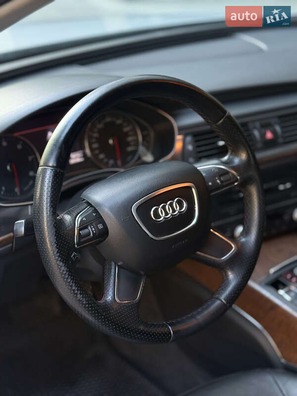 Седан Audi A6 2011 в Ужгороде