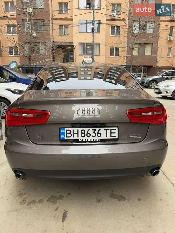 Седан Audi A6 2012 в Измаиле