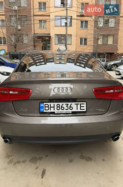 Седан Audi A6 2012 в 