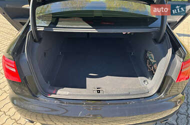 Седан Audi A6 2013 в 