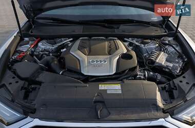 Седан Audi A6 2019 в 