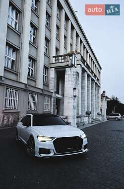 Седан Audi A6 2018 в 