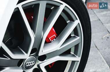 Седан Audi A6 2018 в 