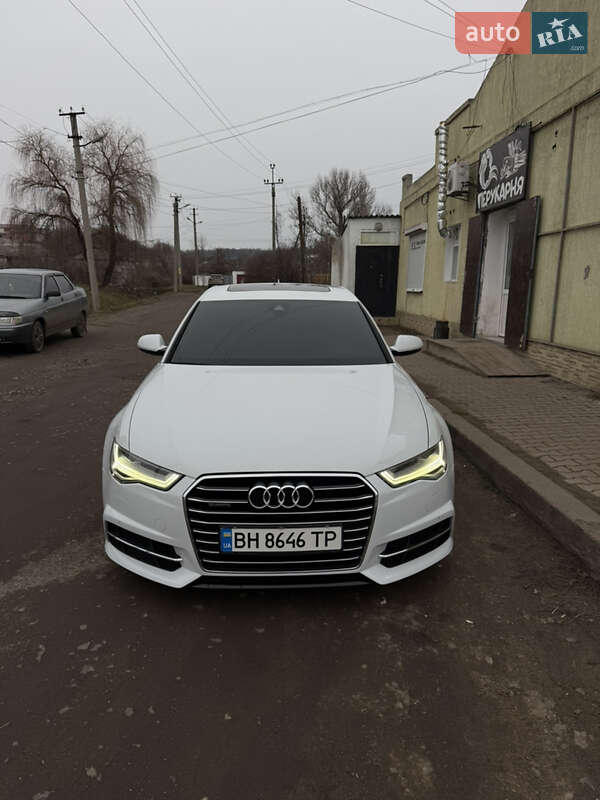 Седан Audi A6 2015 в 
