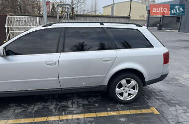 Універсал Audi A6 2000 в 