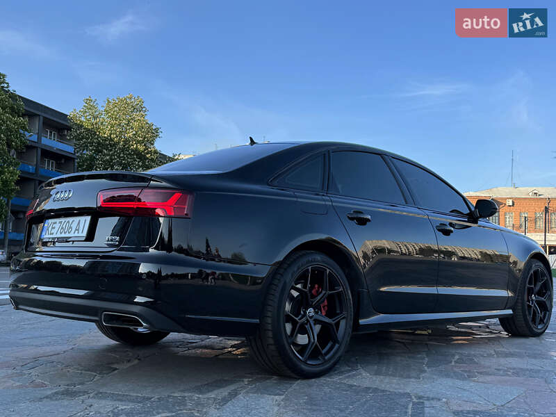 Седан Audi A6 2016 в 