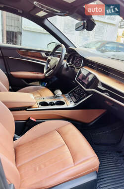 Седан Audi A6 2021 в 