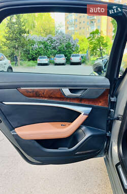 Седан Audi A6 2021 в 