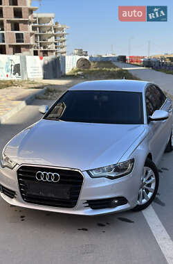 Седан Audi A6 2012 в 