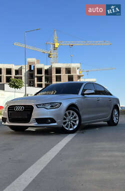 Седан Audi A6 2012 в 