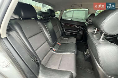 Седан Audi A6 2004 в 