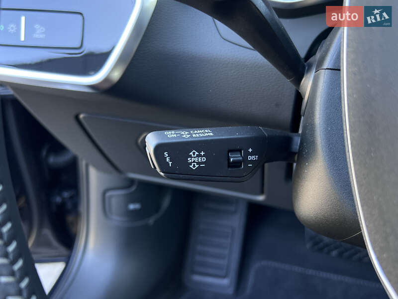 Седан Audi A6 2020 в Нововолынске