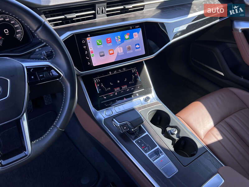 Седан Audi A6 2020 в Нововолынске