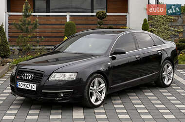 Седан Audi A6 2004 в 