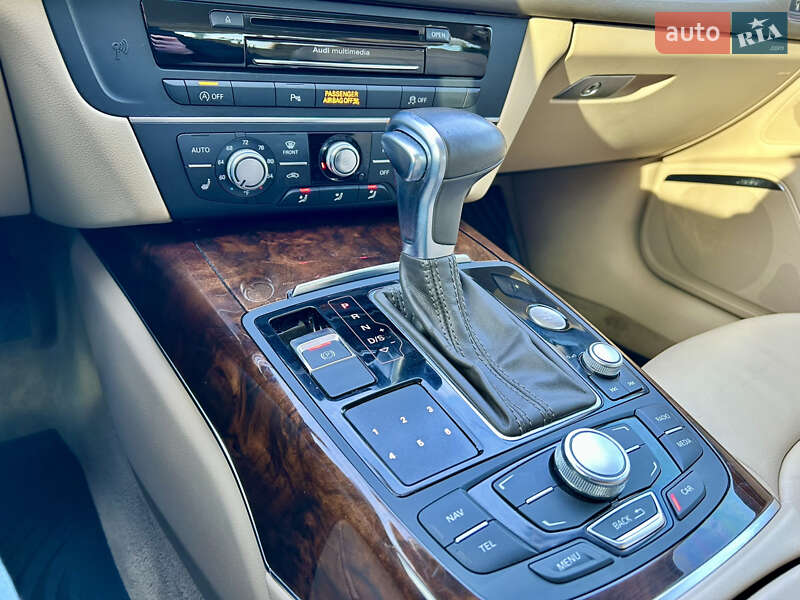 Седан Audi A6 2013 в Рівному