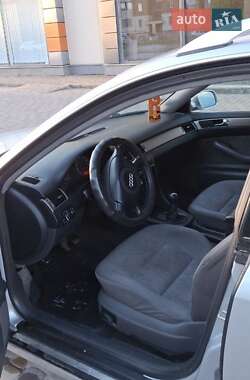 Универсал Audi A6 1998 в 