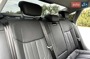 Седан Audi A6 2023 в 