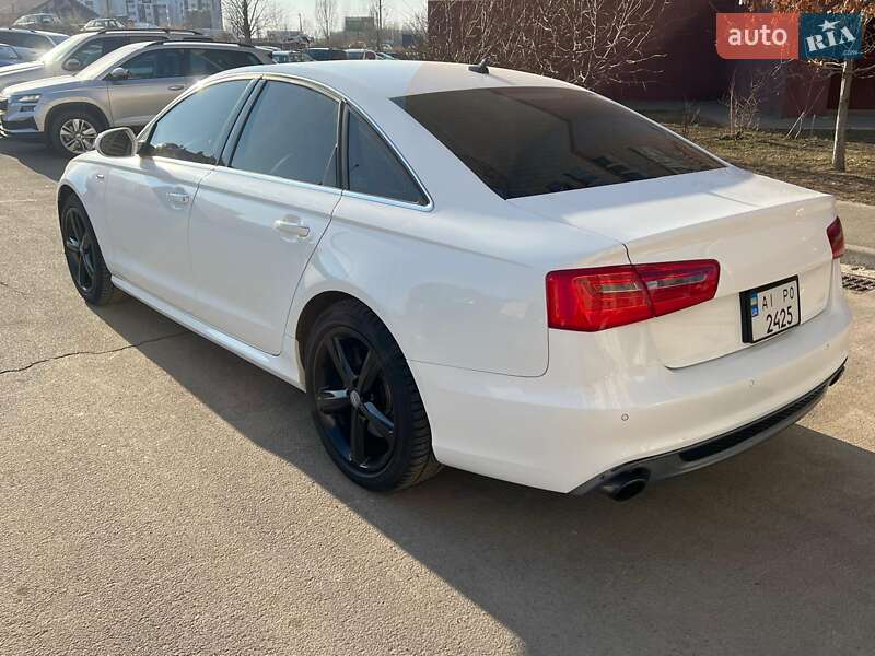 Седан Audi A6 2014 в Киеве