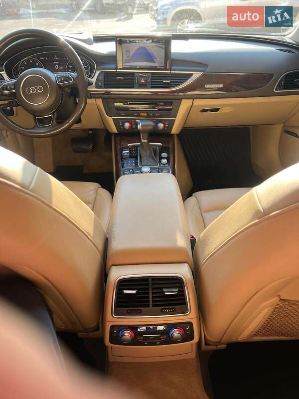 Седан Audi A6 2014 в Киеве