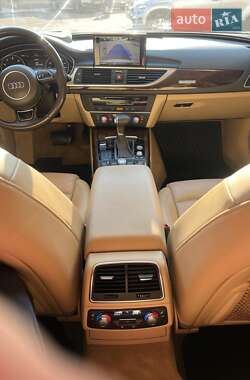 Седан Audi A6 2014 в 