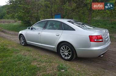 Седан Audi A6 2004 в 