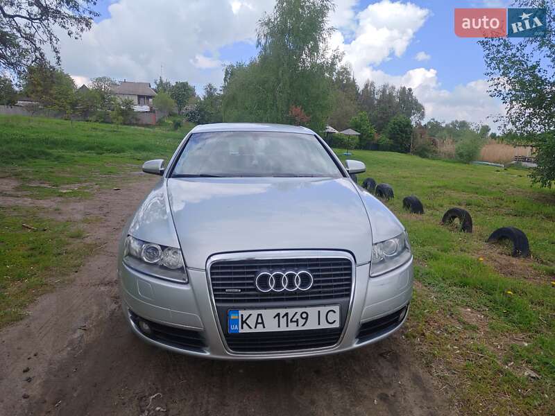 Седан Audi A6 2004 в Старом Салтовом