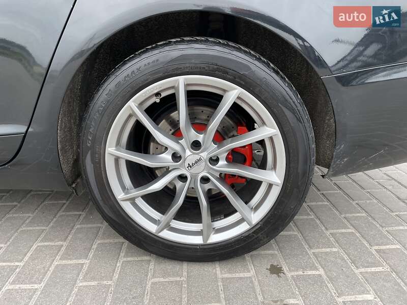 Седан Audi A6 2006 в Золочеве