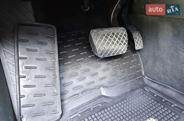 Седан Audi A6 2013 в 