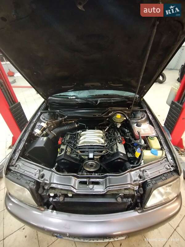 Седан Audi A6 1996 в Киеве