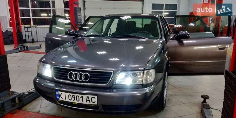 Седан Audi A6 1996 в Киеве