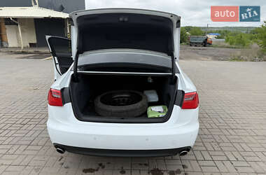 Седан Audi A6 2012 в 