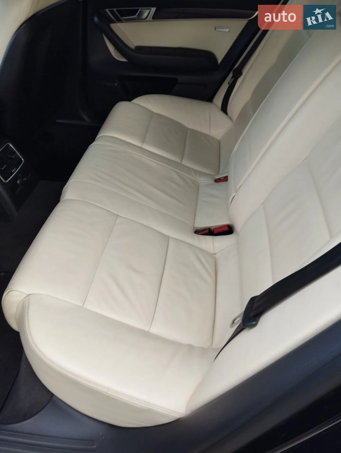 2010 Audi A6 - мініатюра 11