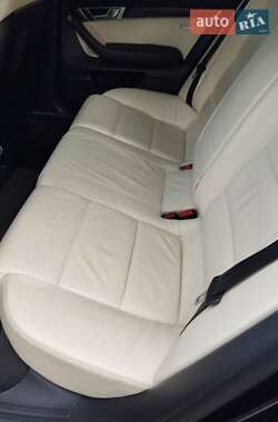 Седан Audi A6 2010 в 