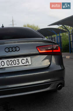 Седан Audi A6 2012 в 