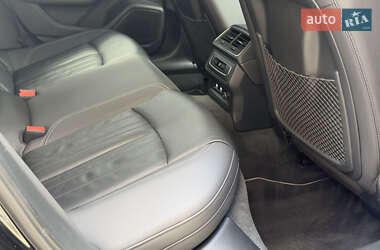Седан Audi A6 2020 в 