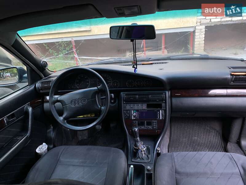 Седан Audi A6 1996 в Львові