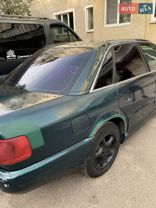 Седан Audi A6 1996 в Львові