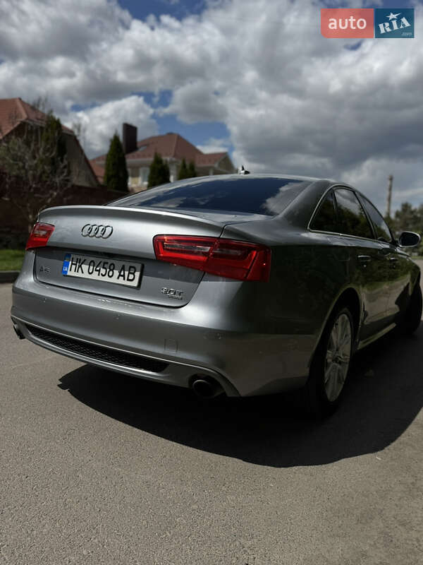 Седан Audi A6 2014 в Ровно