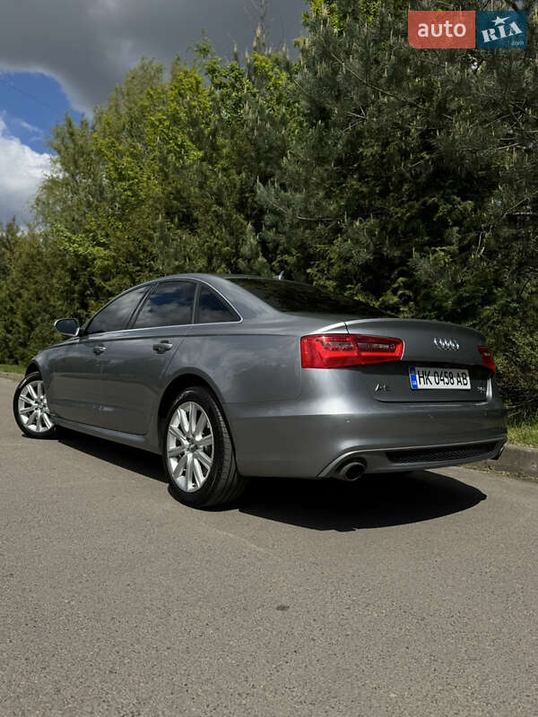 Седан Audi A6 2014 в Ровно