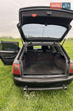 Универсал Audi A6 2002 в 