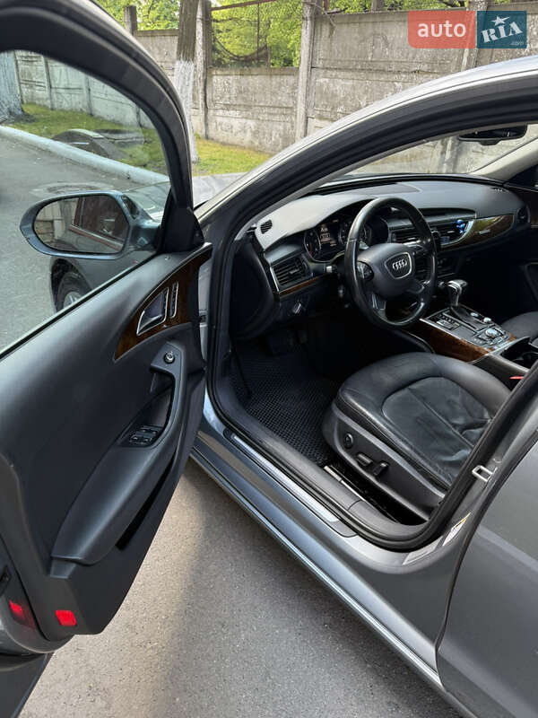 Седан Audi A6 2012 в Киеве