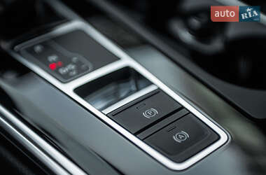 Универсал Audi A6 2018 в 