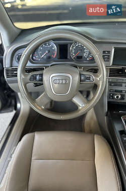Седан Audi A6 2004 в 