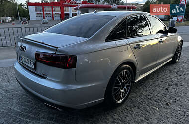 Седан Audi A6 2015 в 