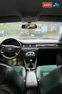 Седан Audi A6 2001 в 
