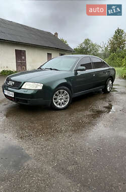 Седан Audi A6 2001 в 