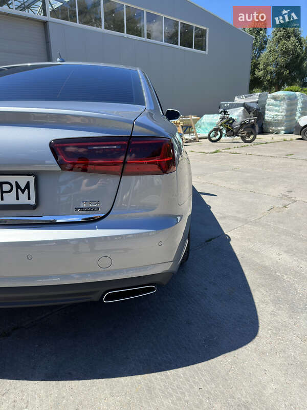 Седан Audi A6 2015 в Черновцах