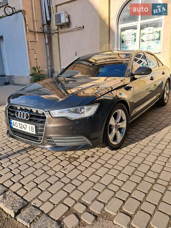 Седан Audi A6 2011 в 